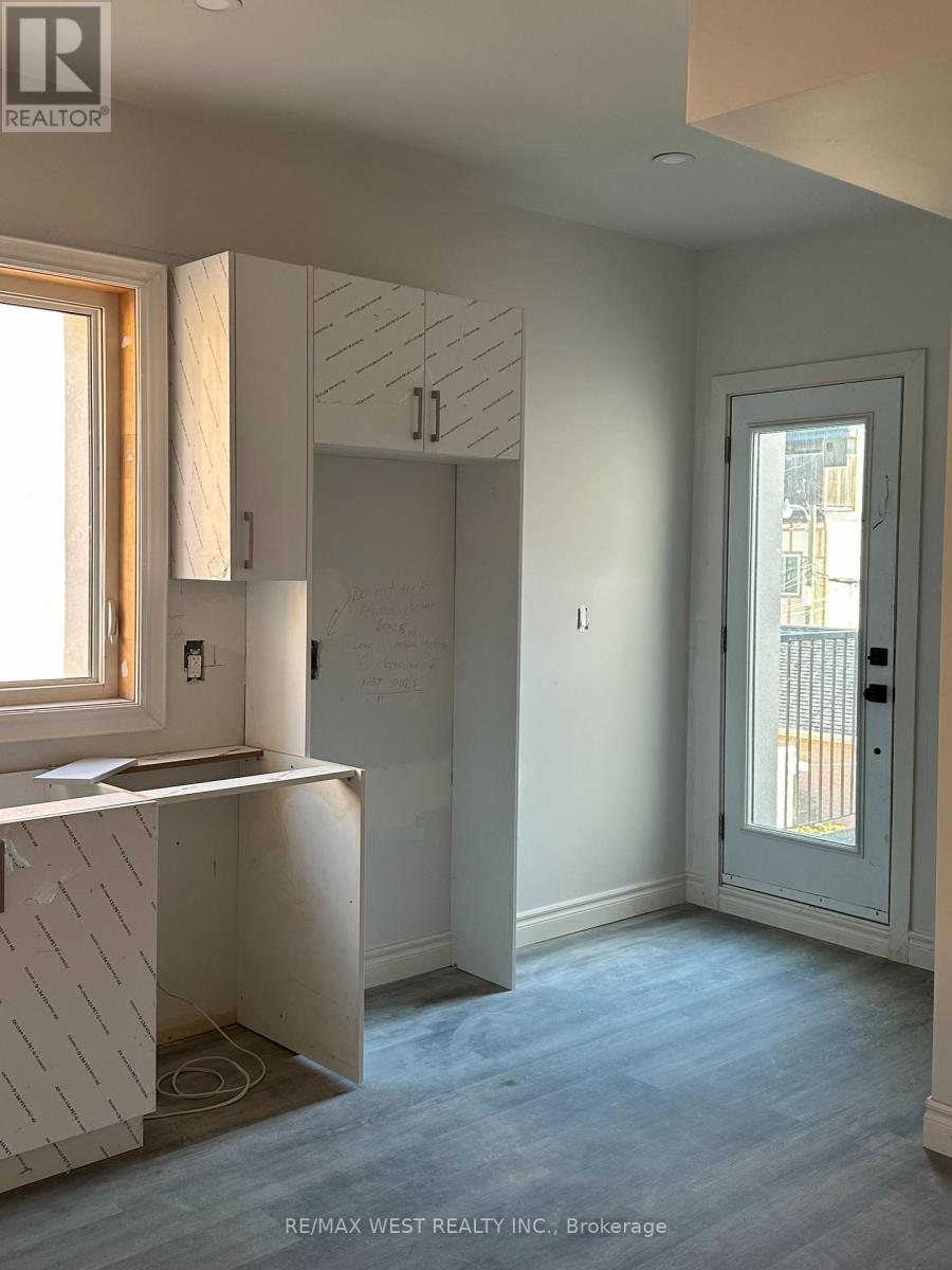 145 DOVERCOURT ROAD - 8