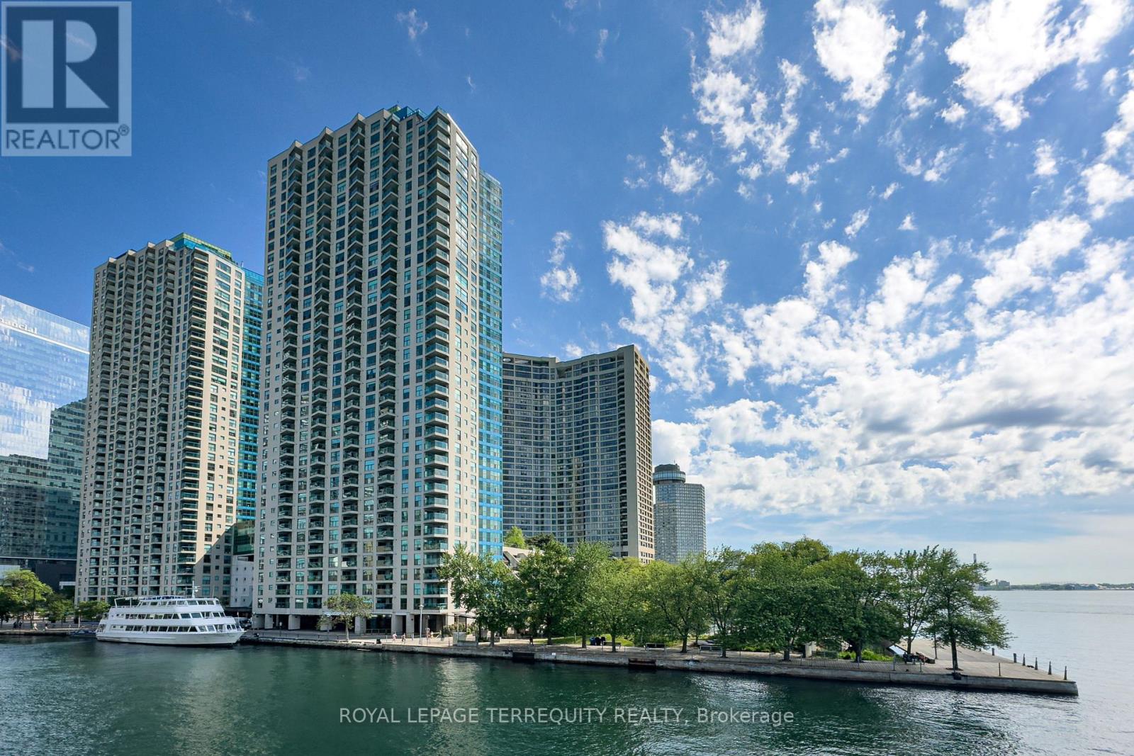 Photo of 1104 - 99 HARBOUR SQUARE