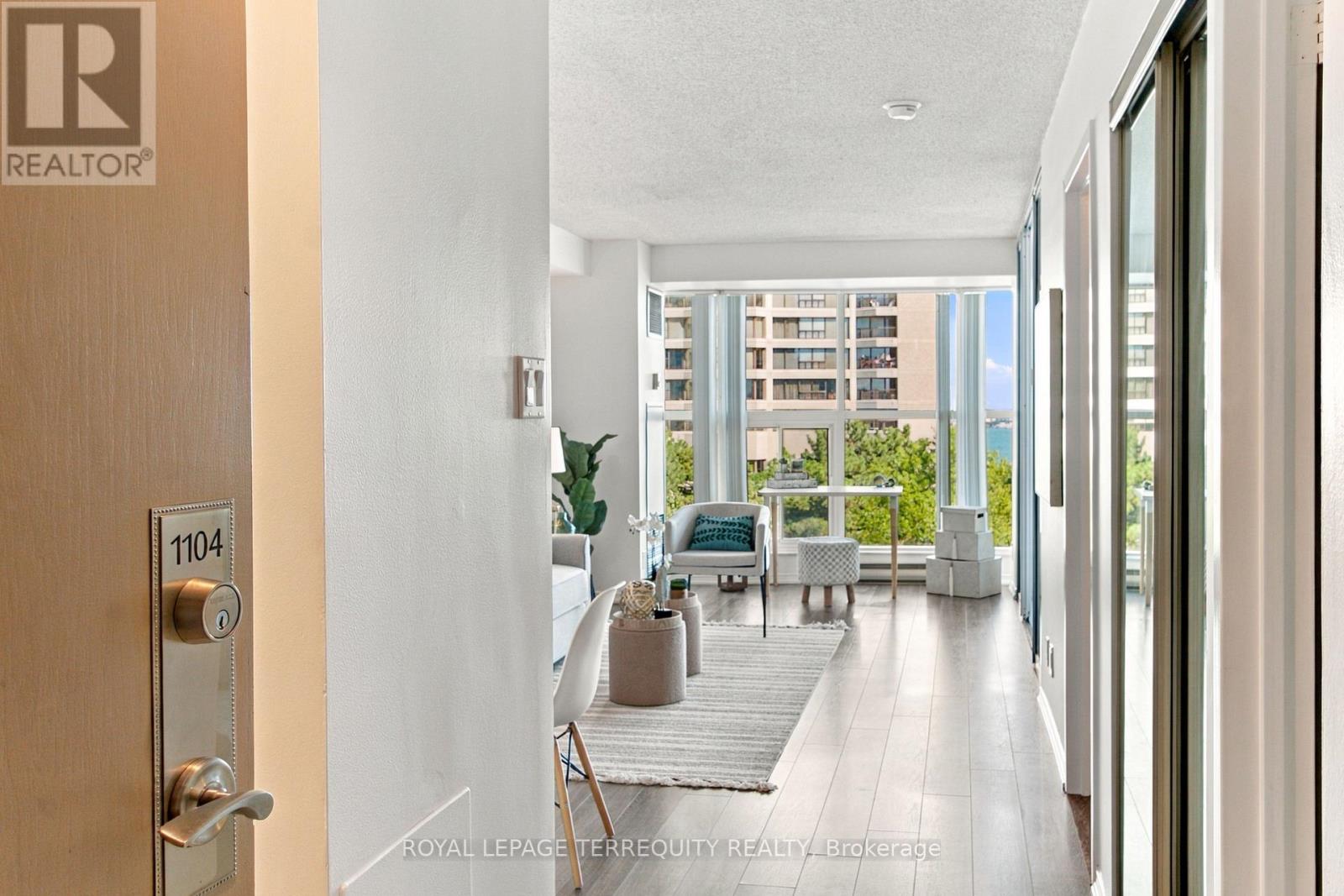 Photo of 1104 - 99 HARBOUR SQUARE