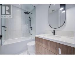 34 Hiawatha Road, Toronto, ON M4L2X8 Photo 27