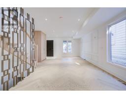 Bathroom - 34 Hiawatha Road, Toronto, ON M4L2X8 Photo 8