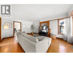 2554 Adanac Street, Vancouver, BC V5K2M5 Photo 13