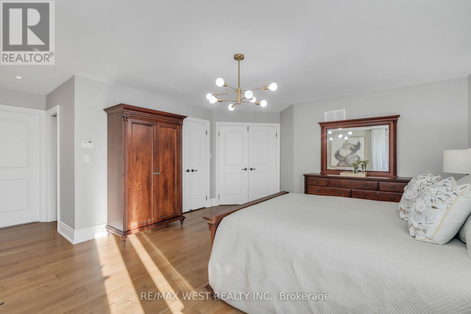 10 FARMCREST COURT - Image 26