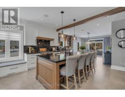 Kitchen - 10 Farmcrest Court, King, ON L0G1N0 Photo 11