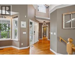 8816 48 Avenue - photo 2