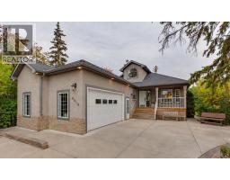 8816 48 Avenue - photo 1