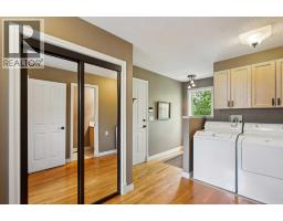 8816 48 Avenue, Calgary, AB T3B2B2 Photo 21