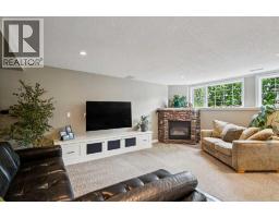 8816 48 Avenue, Calgary, AB T3B2B2 Photo 25