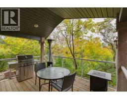 8816 48 Avenue, Calgary, AB T3B2B2 Photo 32