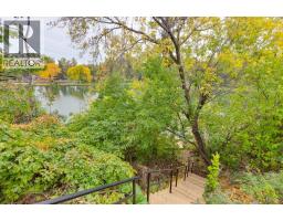 8816 48 Avenue, Calgary, AB T3B2B2 Photo 41
