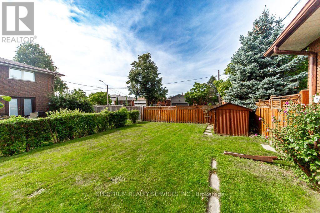 16 BURIN COURT - 44