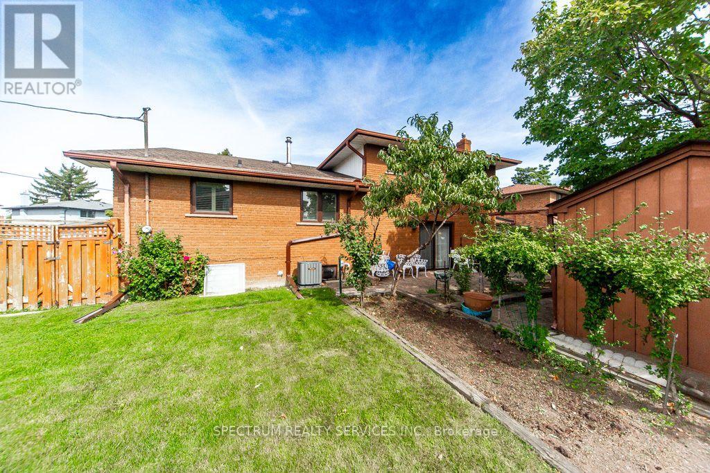 16 BURIN COURT - 46