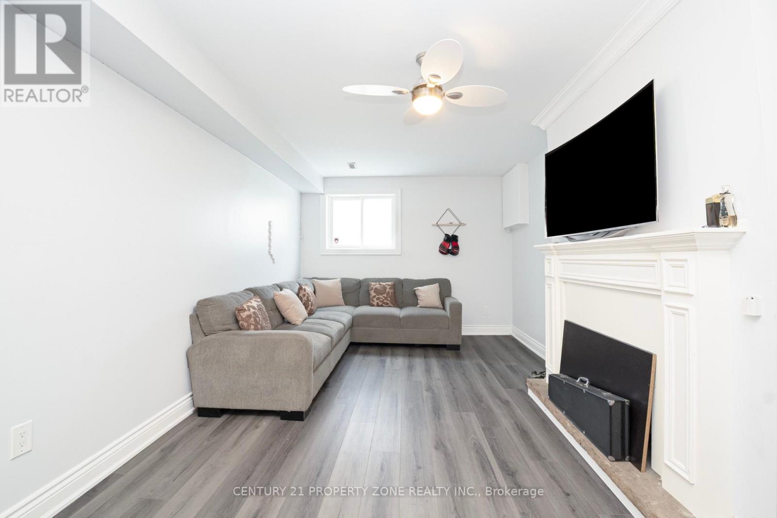 77 BOWSHELM COURT - 34