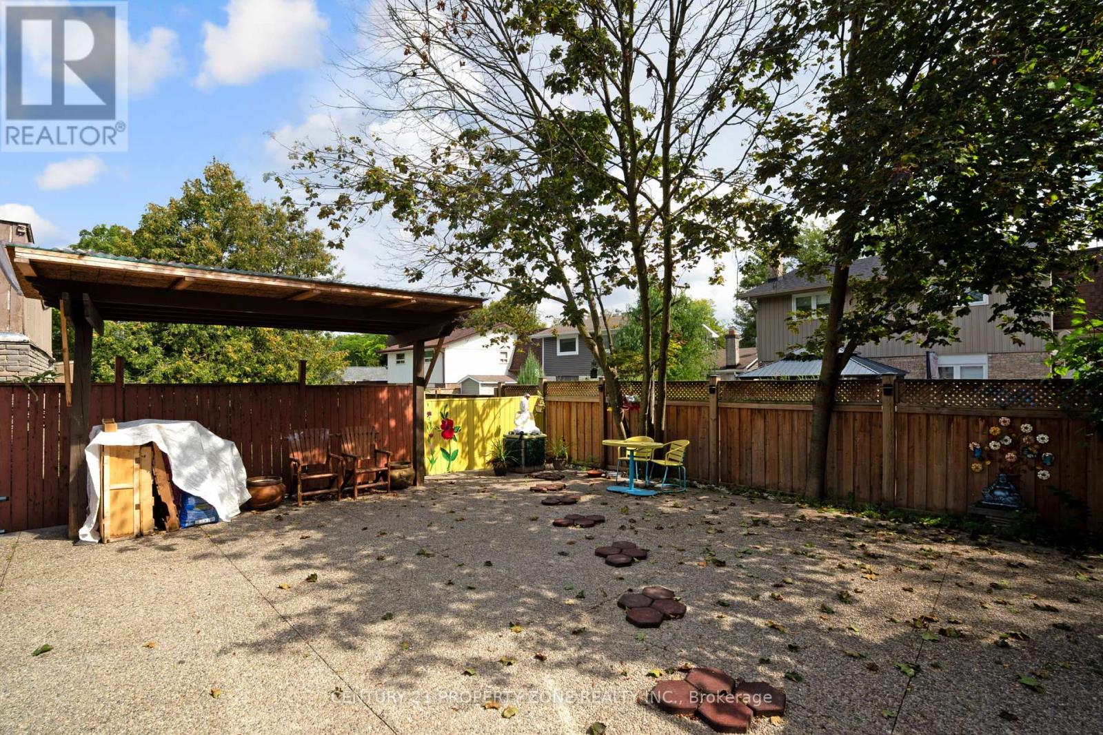 77 BOWSHELM COURT - 38