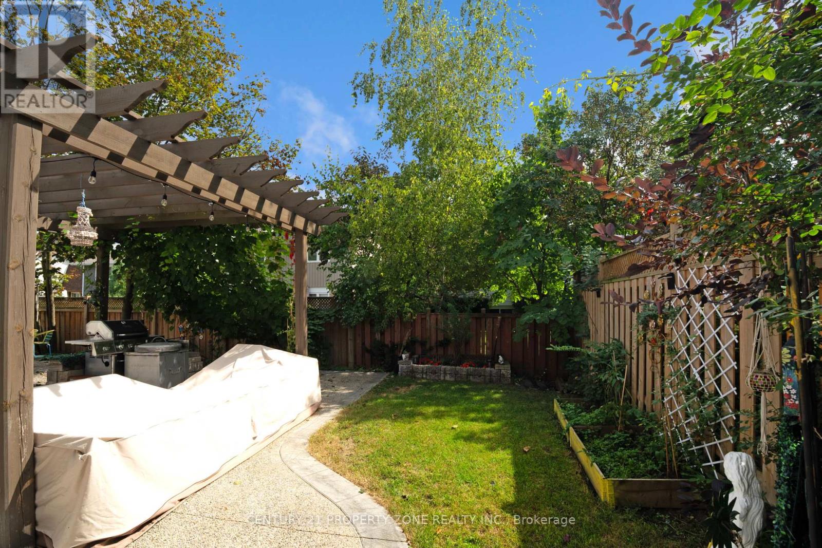 77 BOWSHELM COURT - 39