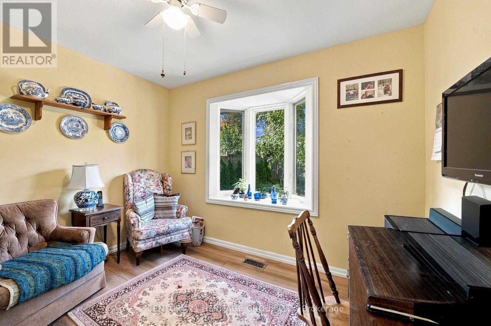 509 WALNUT CRESCENT - Image 27