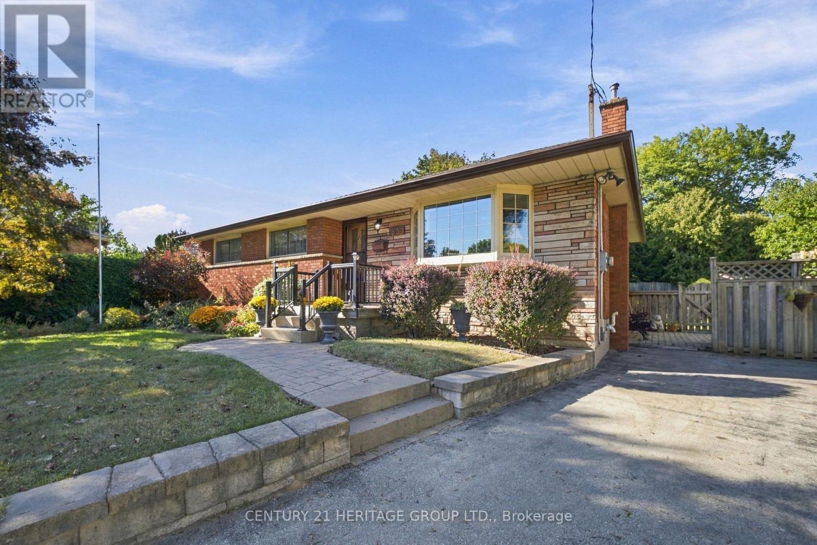 Photo of 509 WALNUT CRESCENT