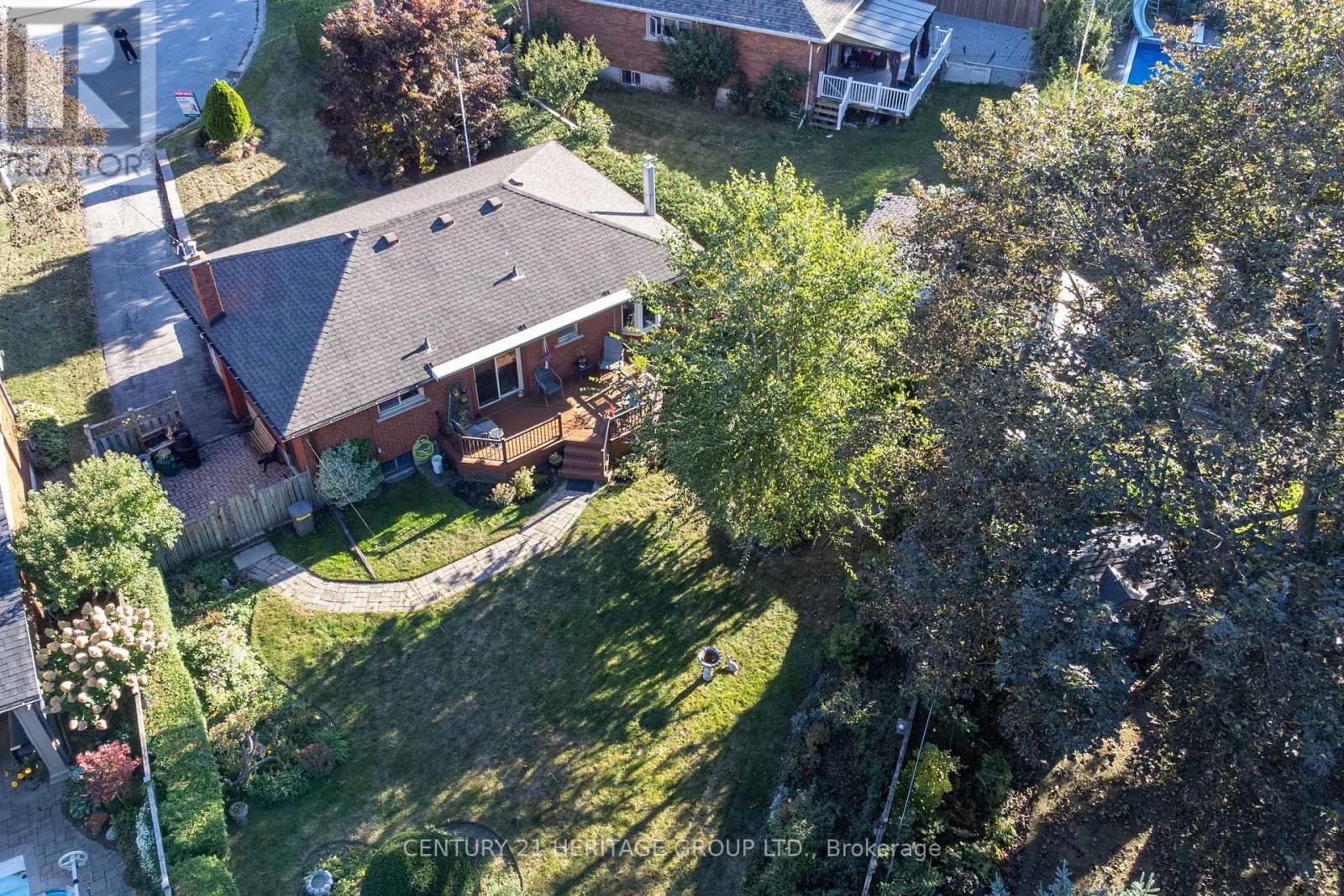 509 WALNUT CRESCENT - 50