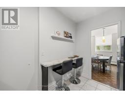 101 - 151 La Rose Avenue E, Toronto, ON M9P1B3 Photo 9