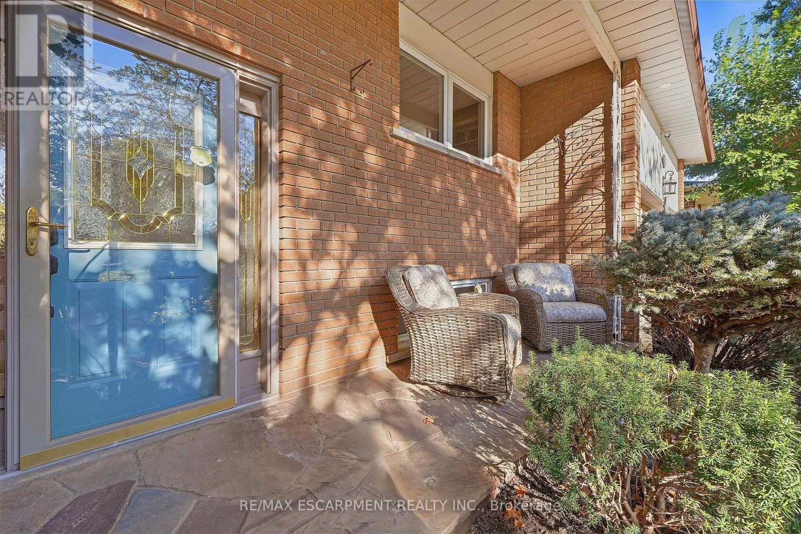 Photo of 1060 DOWLAND CRESCENT