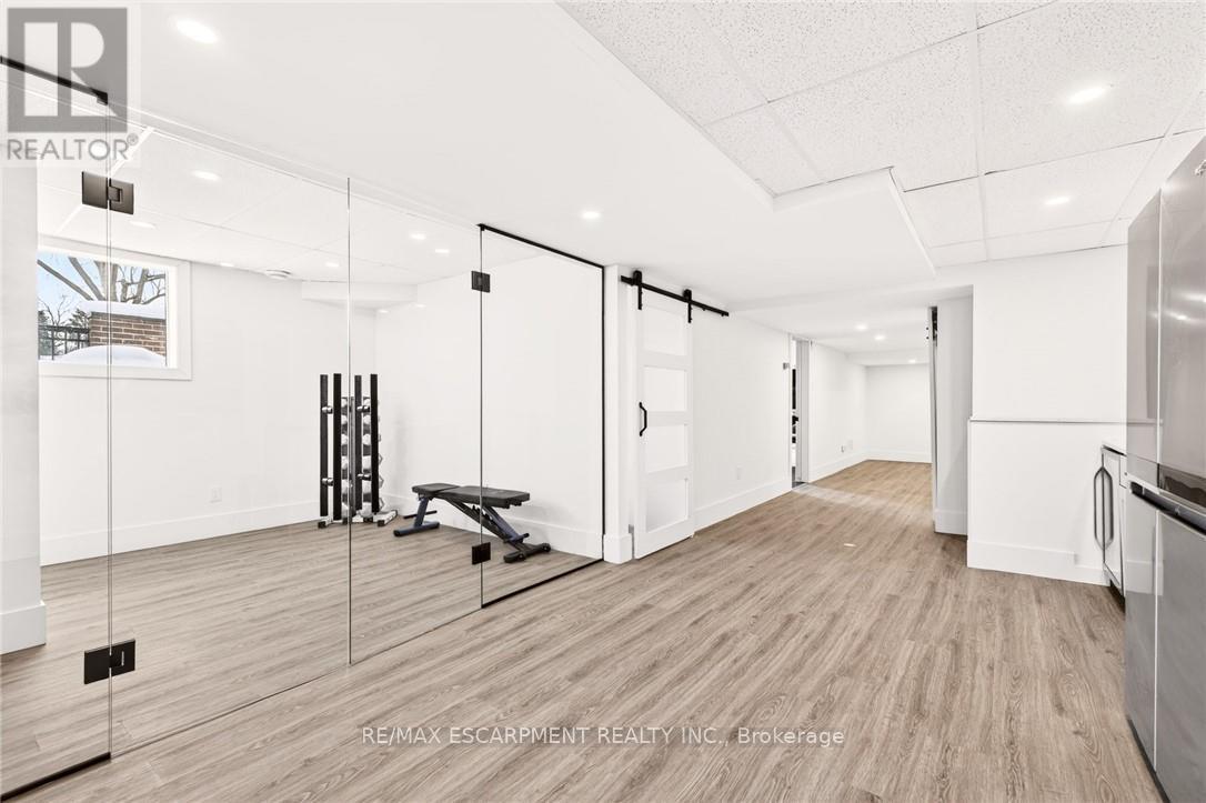 2129 HIGHVIEW DRIVE - 26