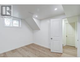 8 Crown Court, Toronto, ON M8Z4V4 Photo 19