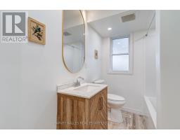 Kitchen - 8 Crown Court, Toronto, ON M8Z4V4 Photo 9