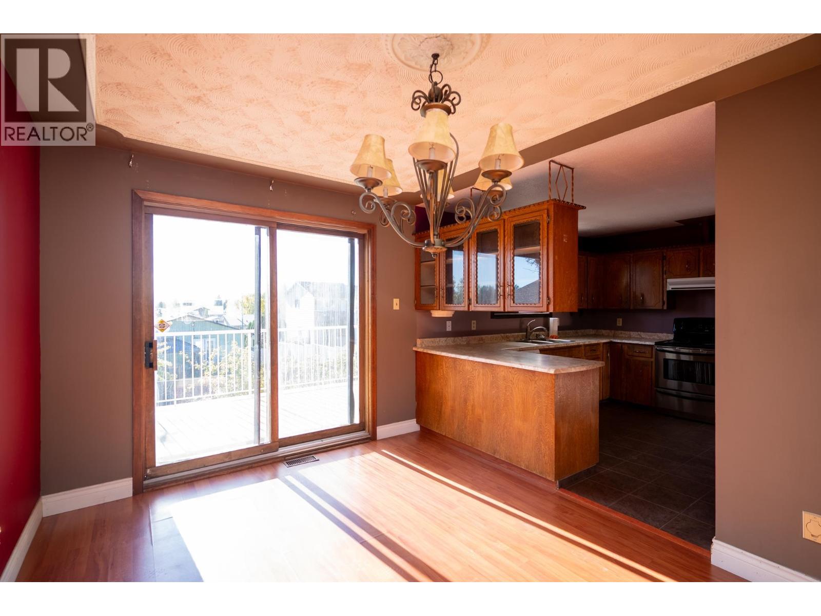 4635 SENKPIEL AVENUE - Image 8