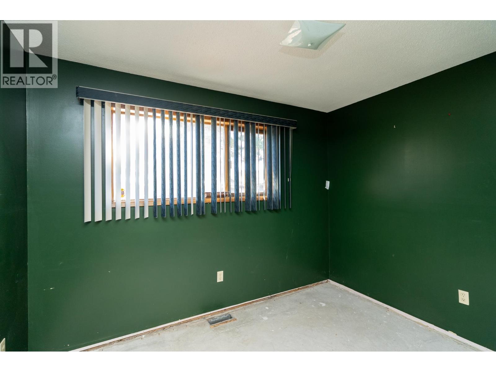 4635 SENKPIEL AVENUE - Image 24