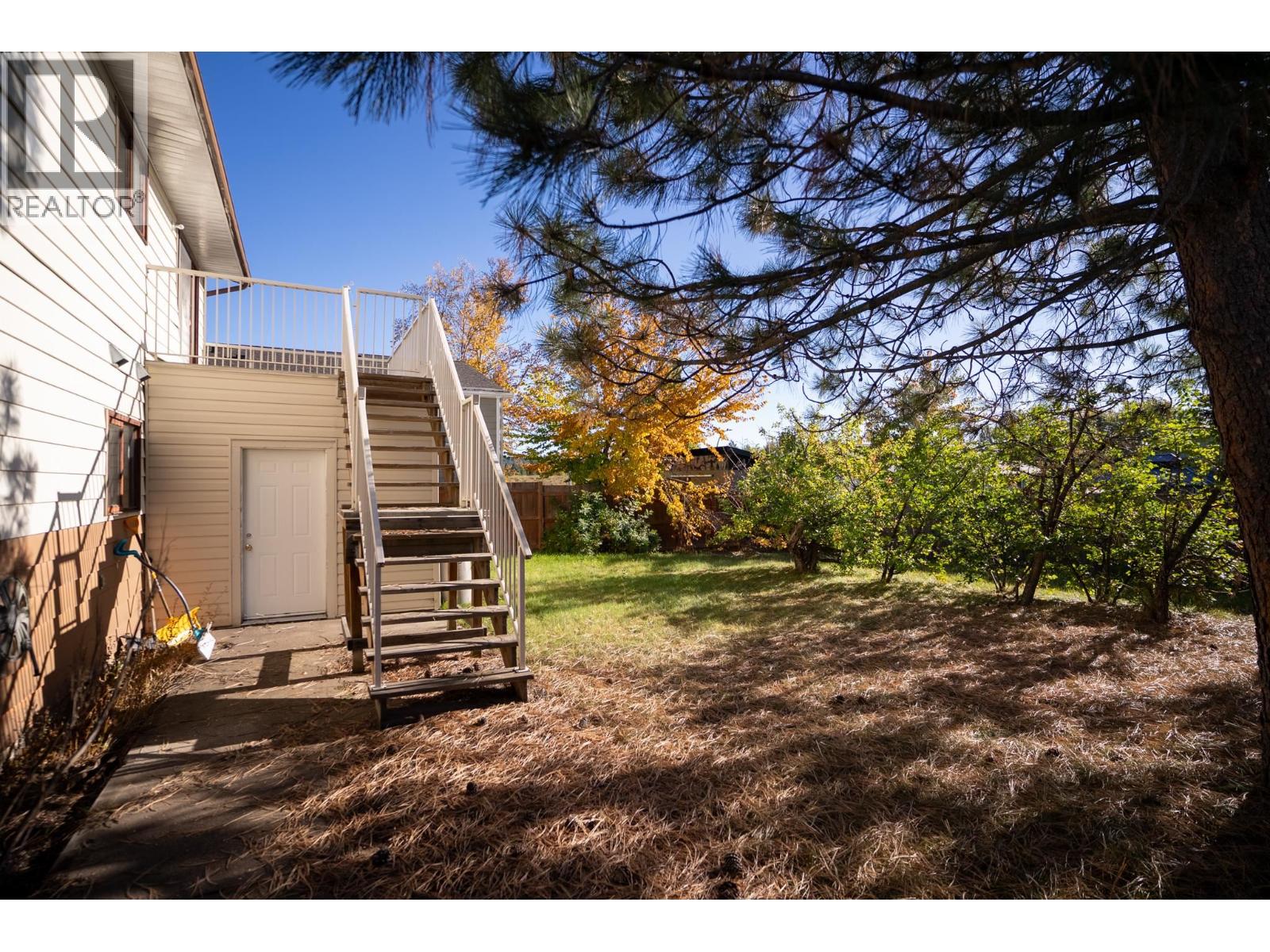 4635 SENKPIEL AVENUE - 36