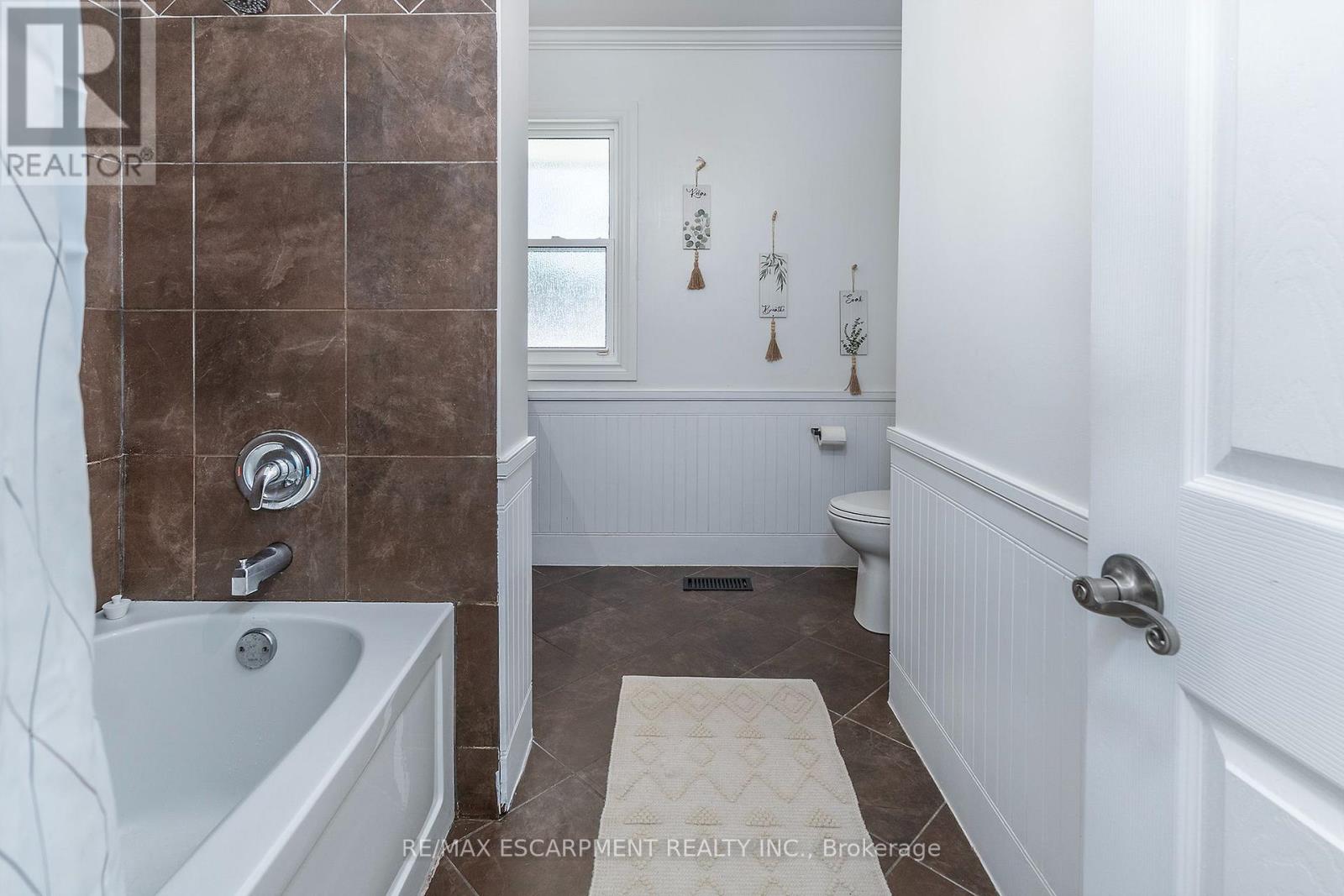 43 MILLER DRIVE - 14