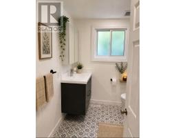 66 Victor Boulevard, Hamilton, ON L9A2V4 Photo 7