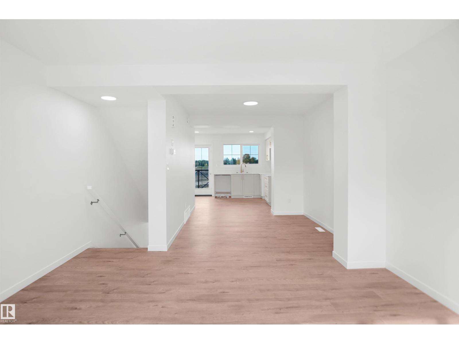 532 Uplands DR NW - 7