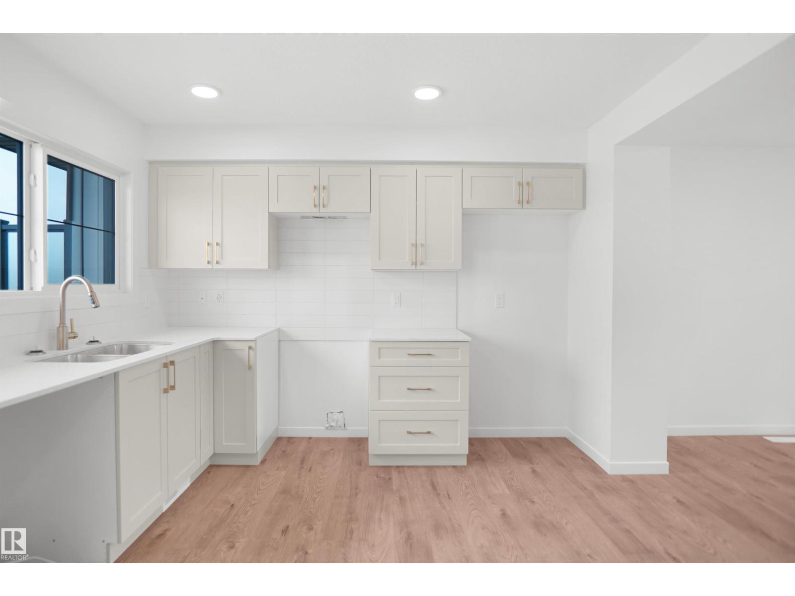 532 Uplands DR NW - Image 12
