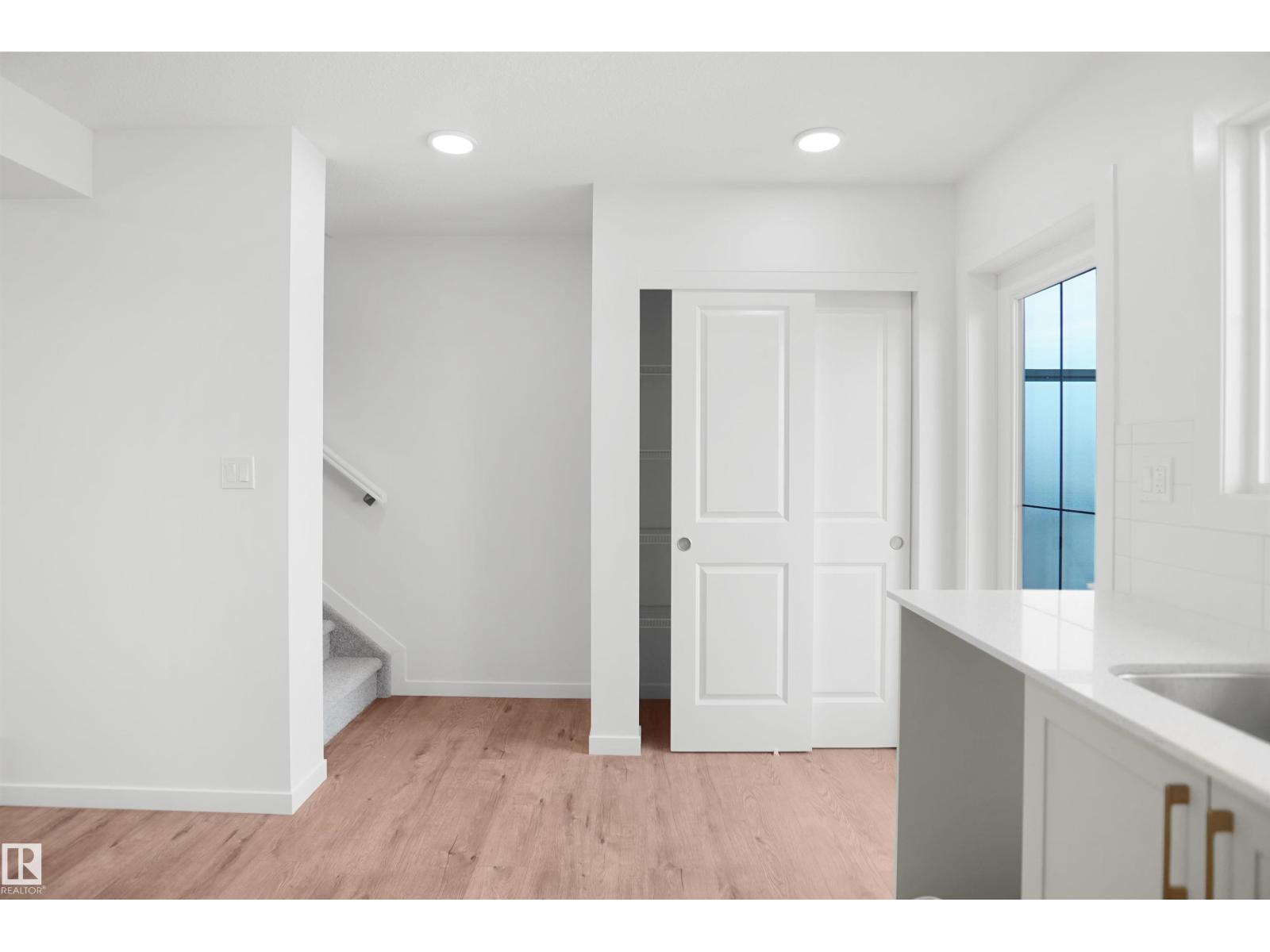 532 Uplands DR NW - 13