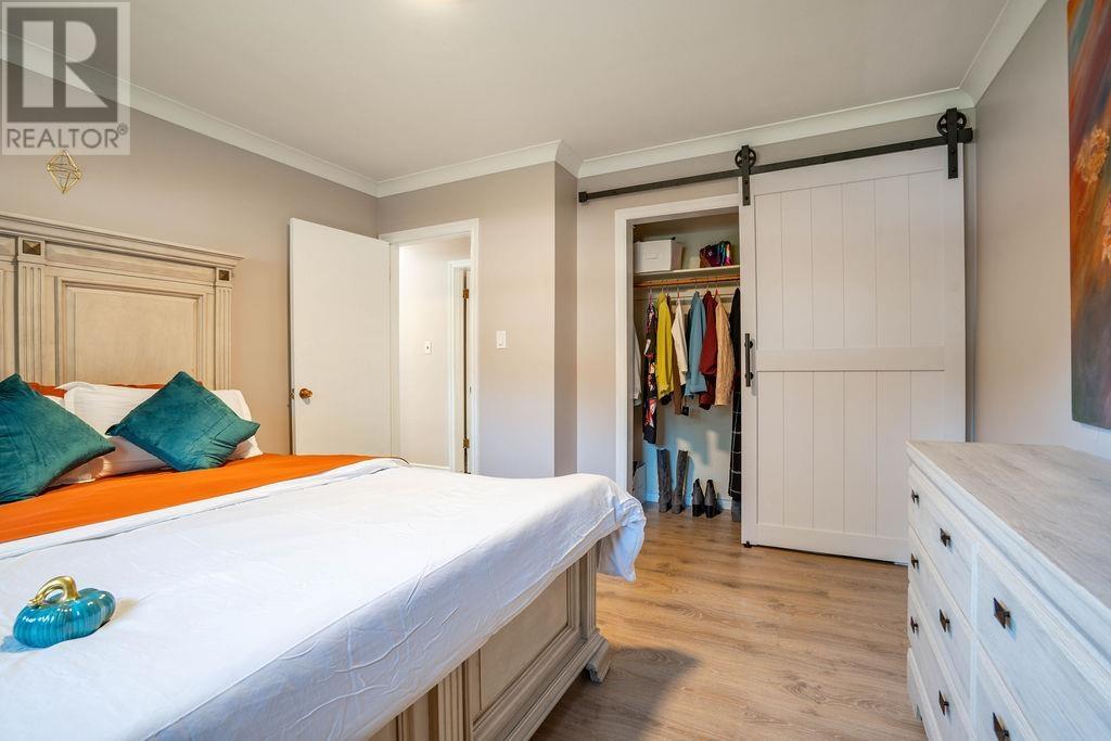 100 Parkdale DR - Image 22