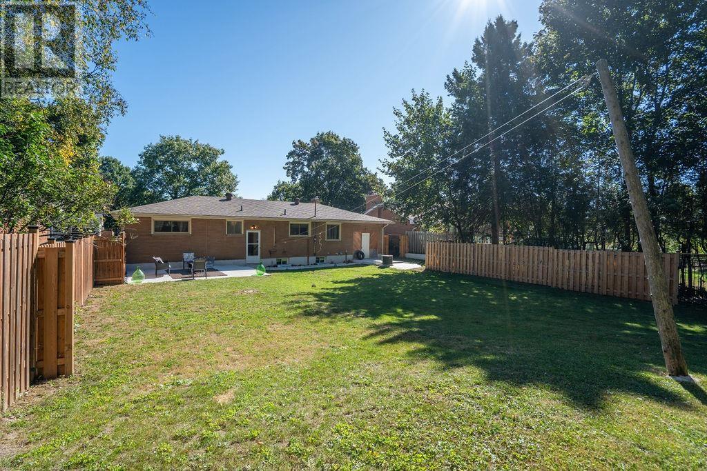 100 Parkdale DR - Image 4