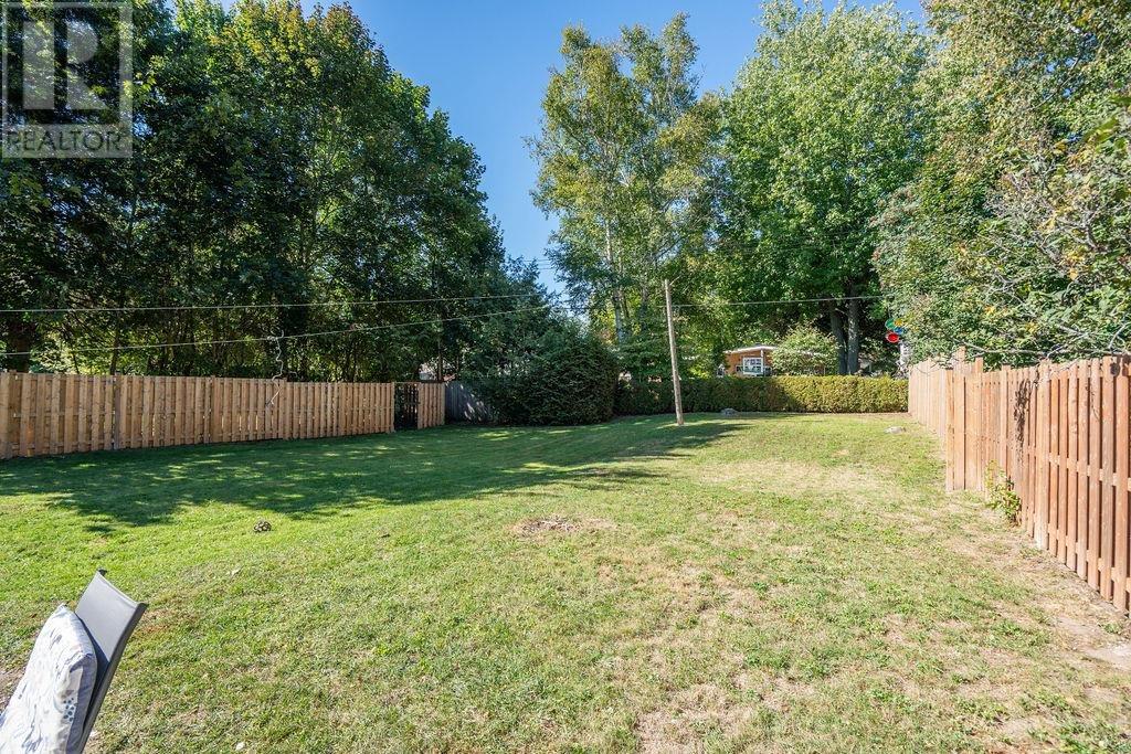 100 Parkdale DR - 8