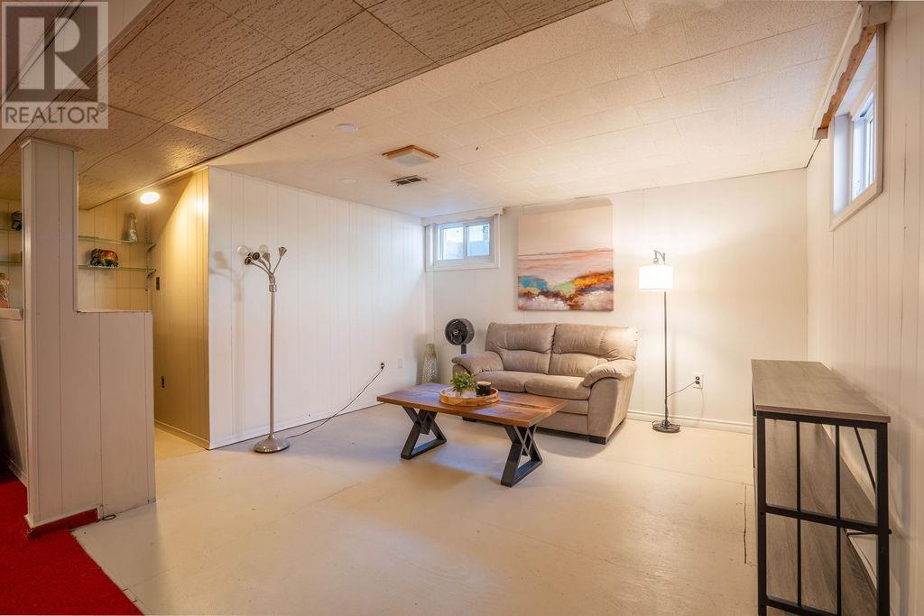 100 Parkdale DR - Image 28