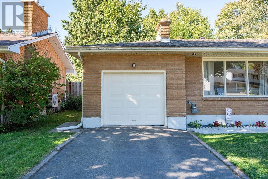 100 Parkdale DR - 3