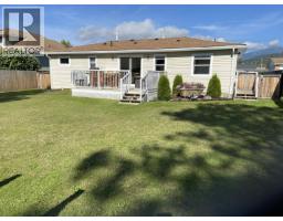 4719 Olson Avenue, Terrace, BC V8G2A4 Photo 15