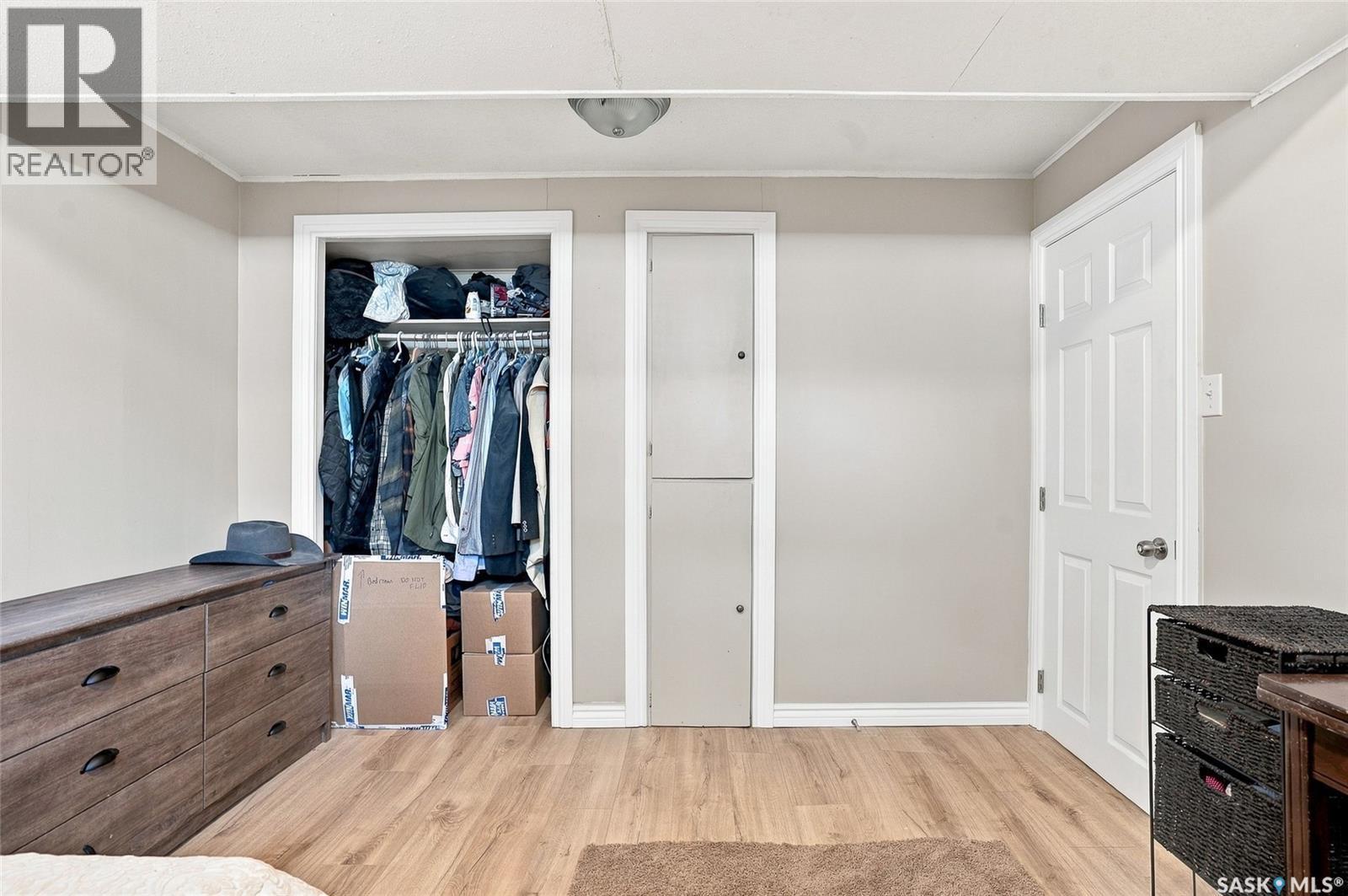 2518 Ewart AVENUE - 30