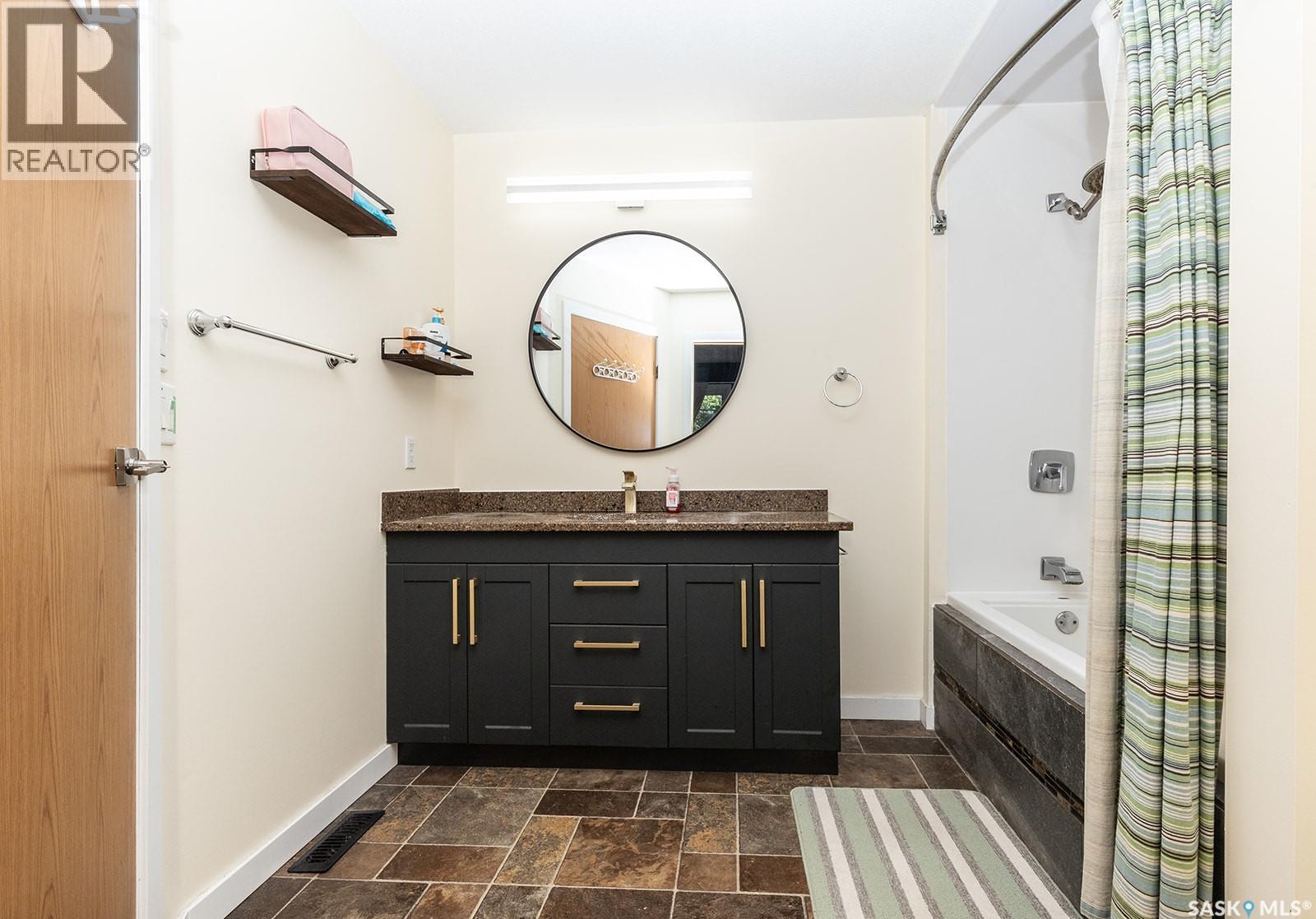 6 412 Lake AVENUE, Manitou Beach — photo 17