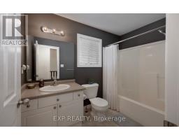 65 Kerr Crescent, Ingersoll, ON N5C4H1 Photo 15