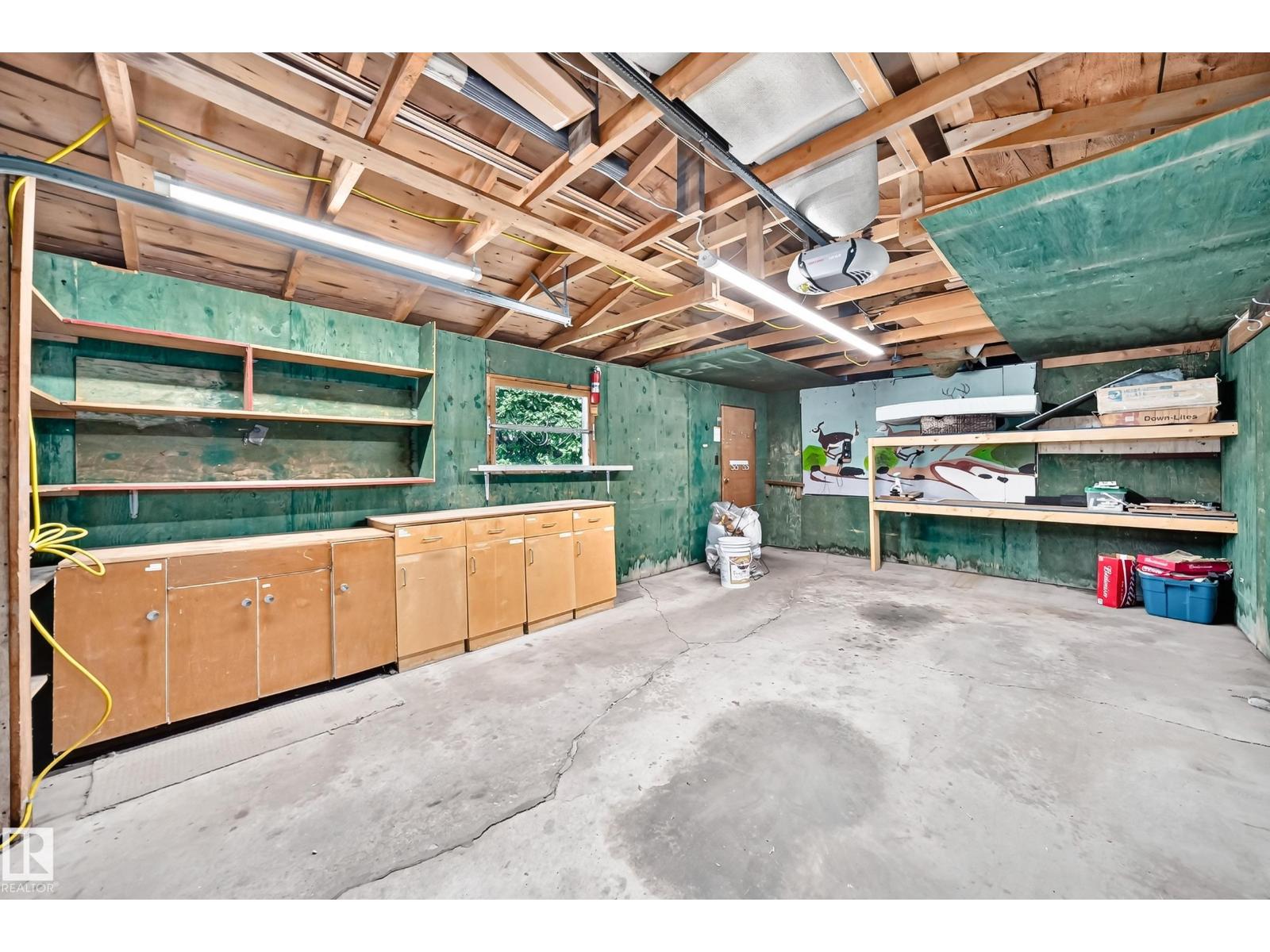 6307 92A AV NW - Image 47