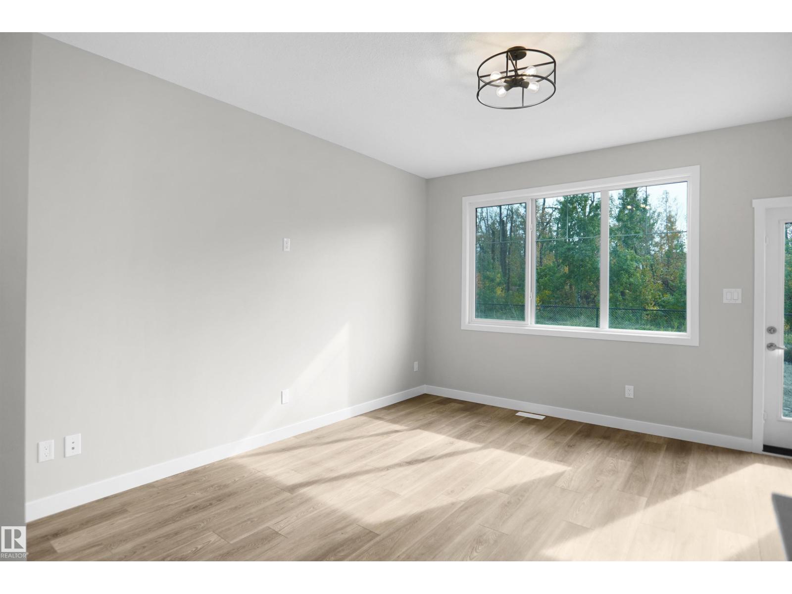 6331 175 AV NW - 5