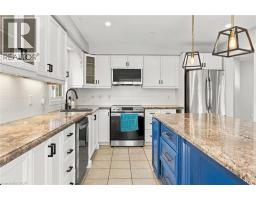 Kitchen - 194 Southbrook Drive, Hamilton, ON L0R1C0 Photo 14