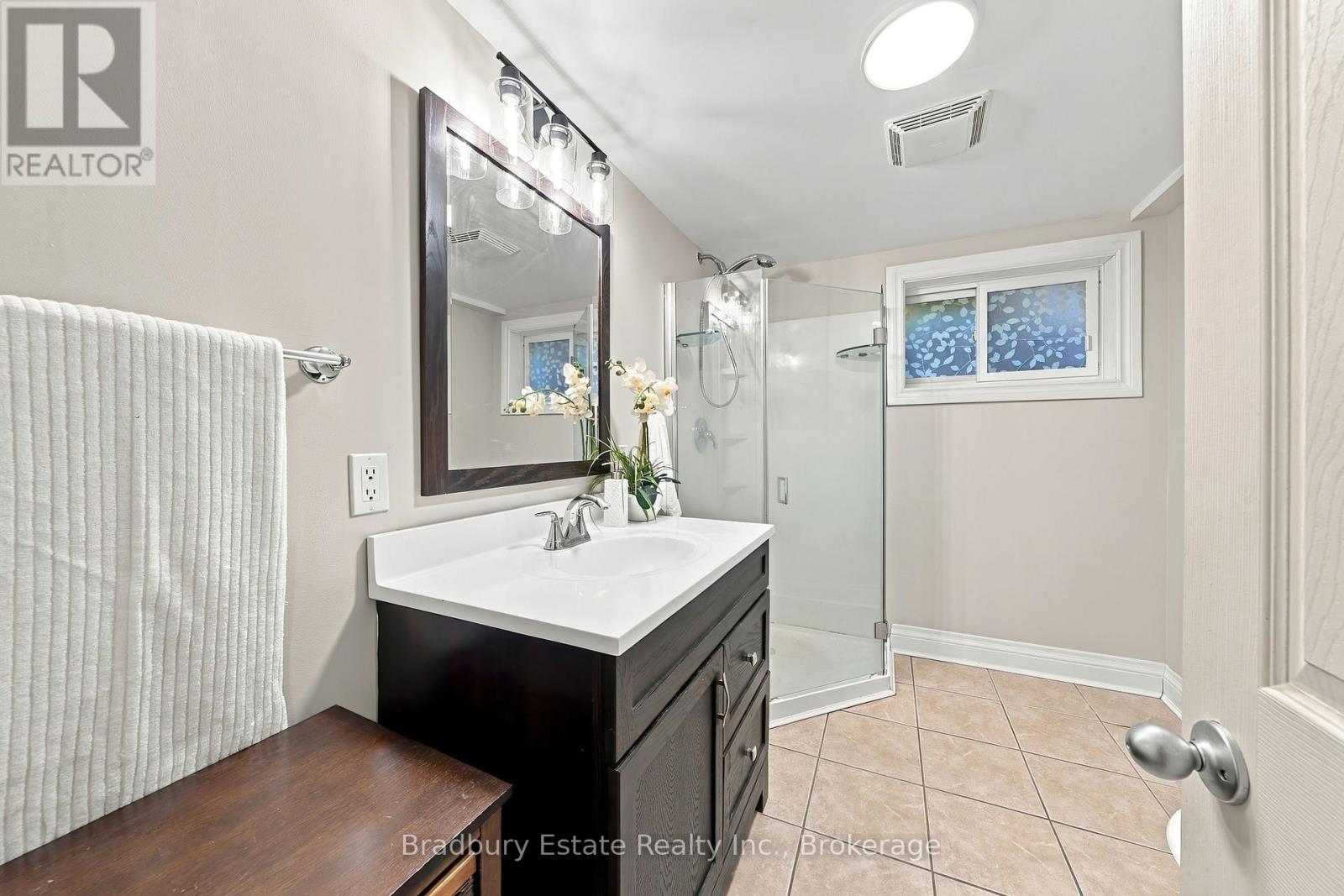 2301 BARCLAY ROAD - Image 29
