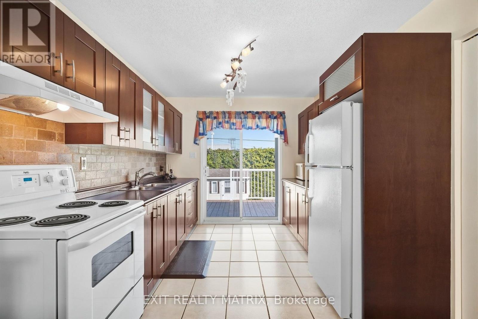 1631 LANSDOWNE STREET - Image 16