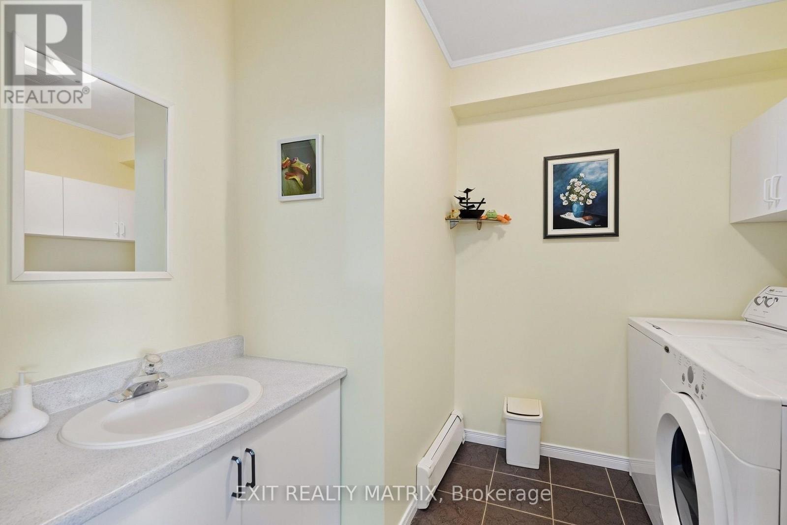 1631 LANSDOWNE STREET - Image 23